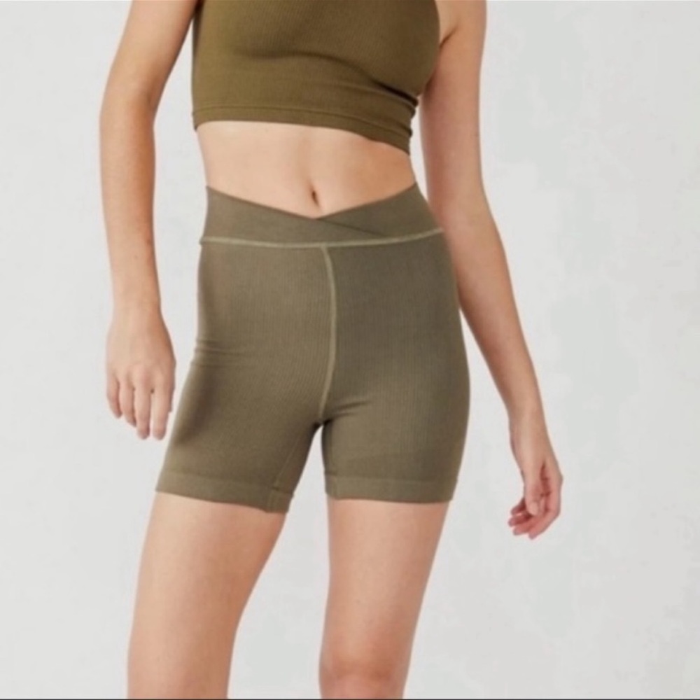 NEW FP Movement by Free People Free Throw Short Biker in Army Green Size Large